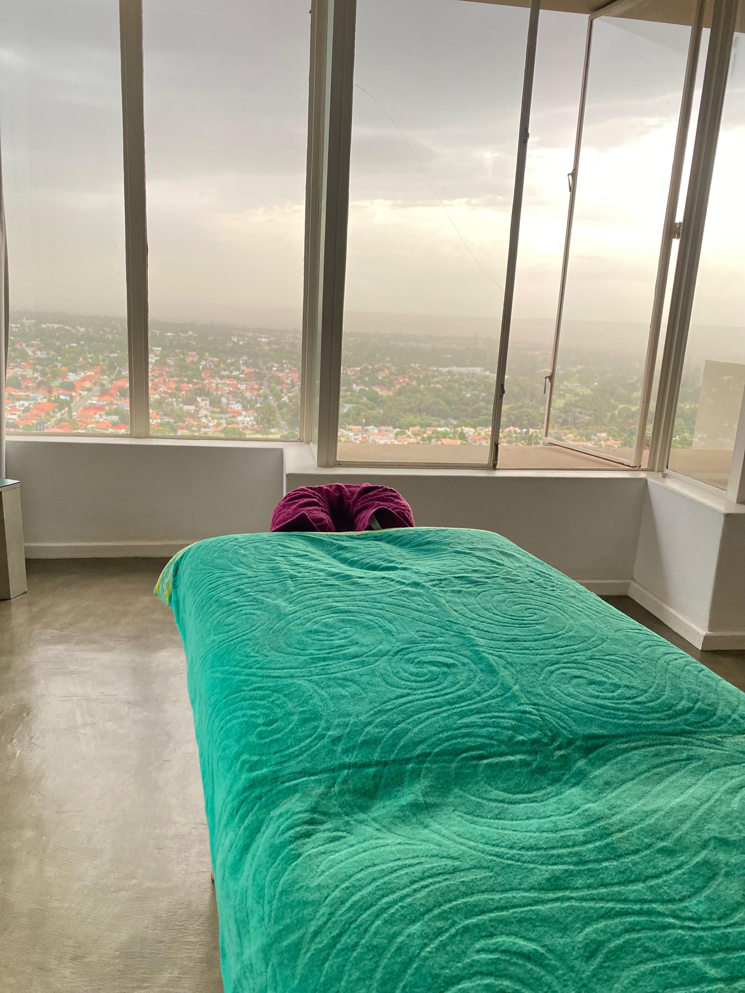 Sammy's Mobile Spa hero image showing a luxury wellness scene