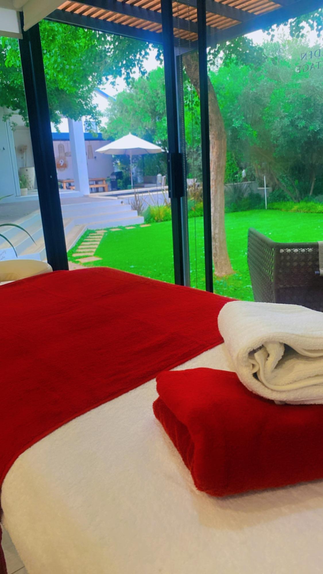 Thai aroma massage service with relaxing bodywork